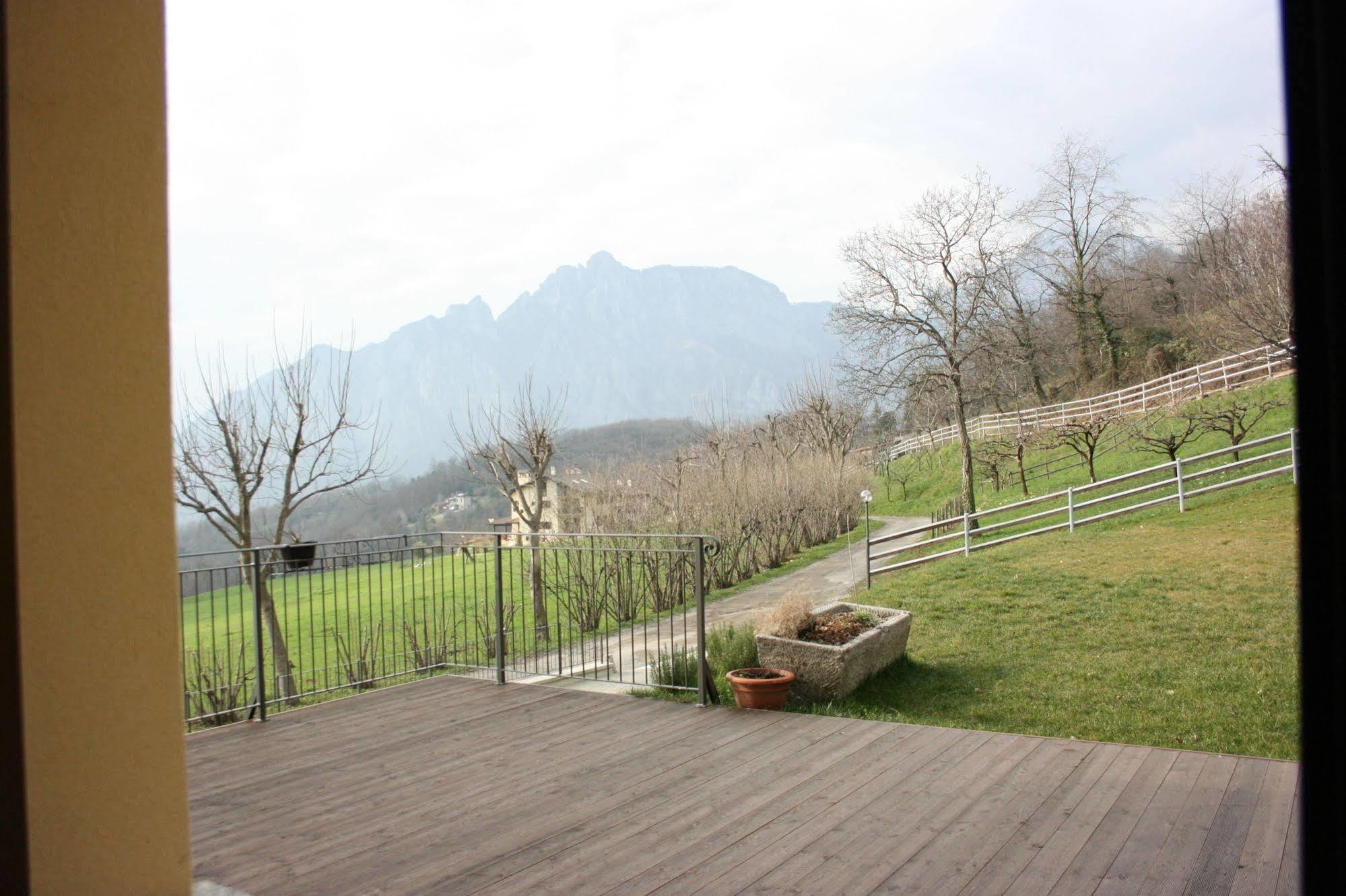 Agriturismo Deviscio Lecco Exterior foto