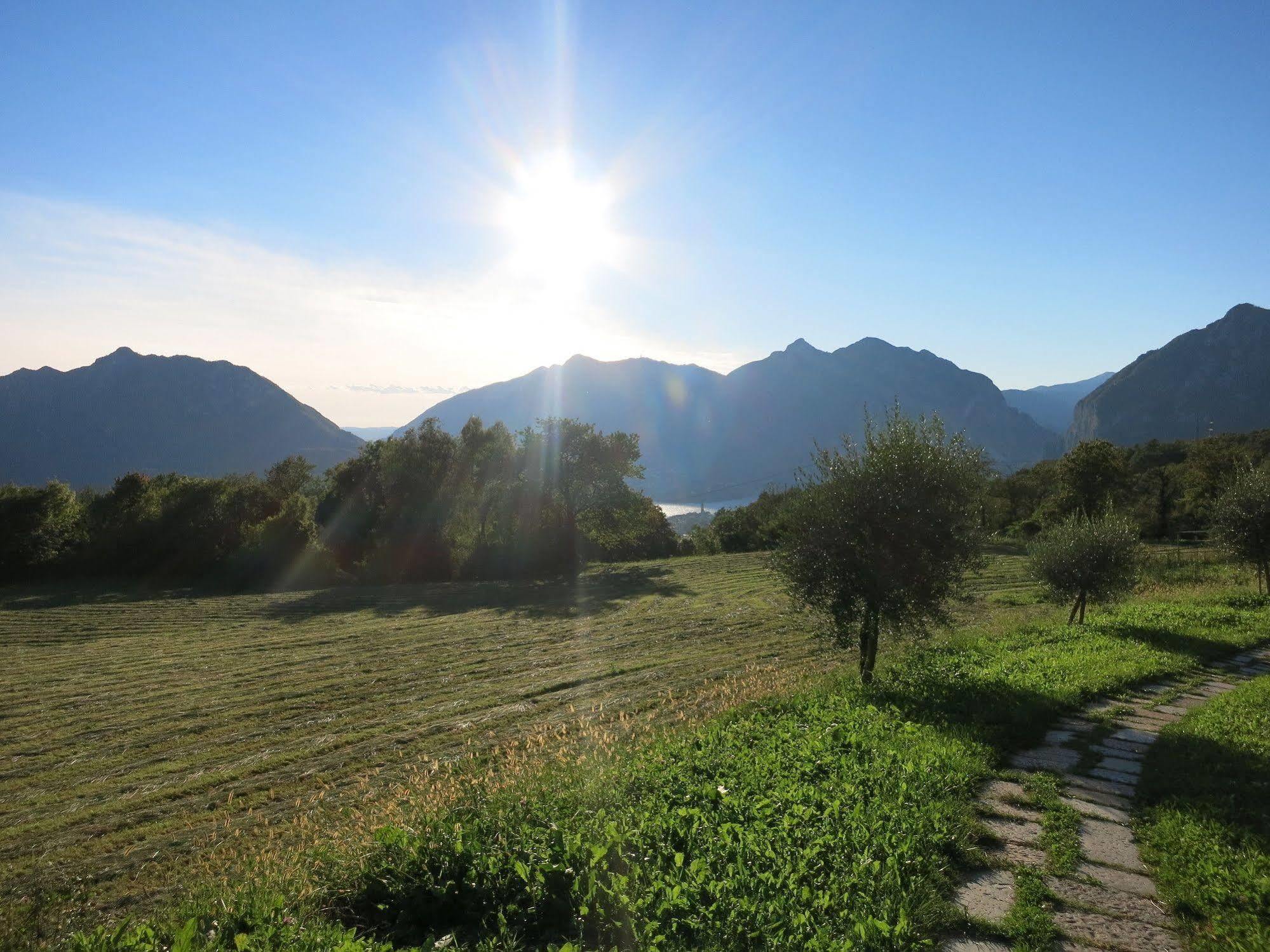 Agriturismo Deviscio Lecco Exterior foto